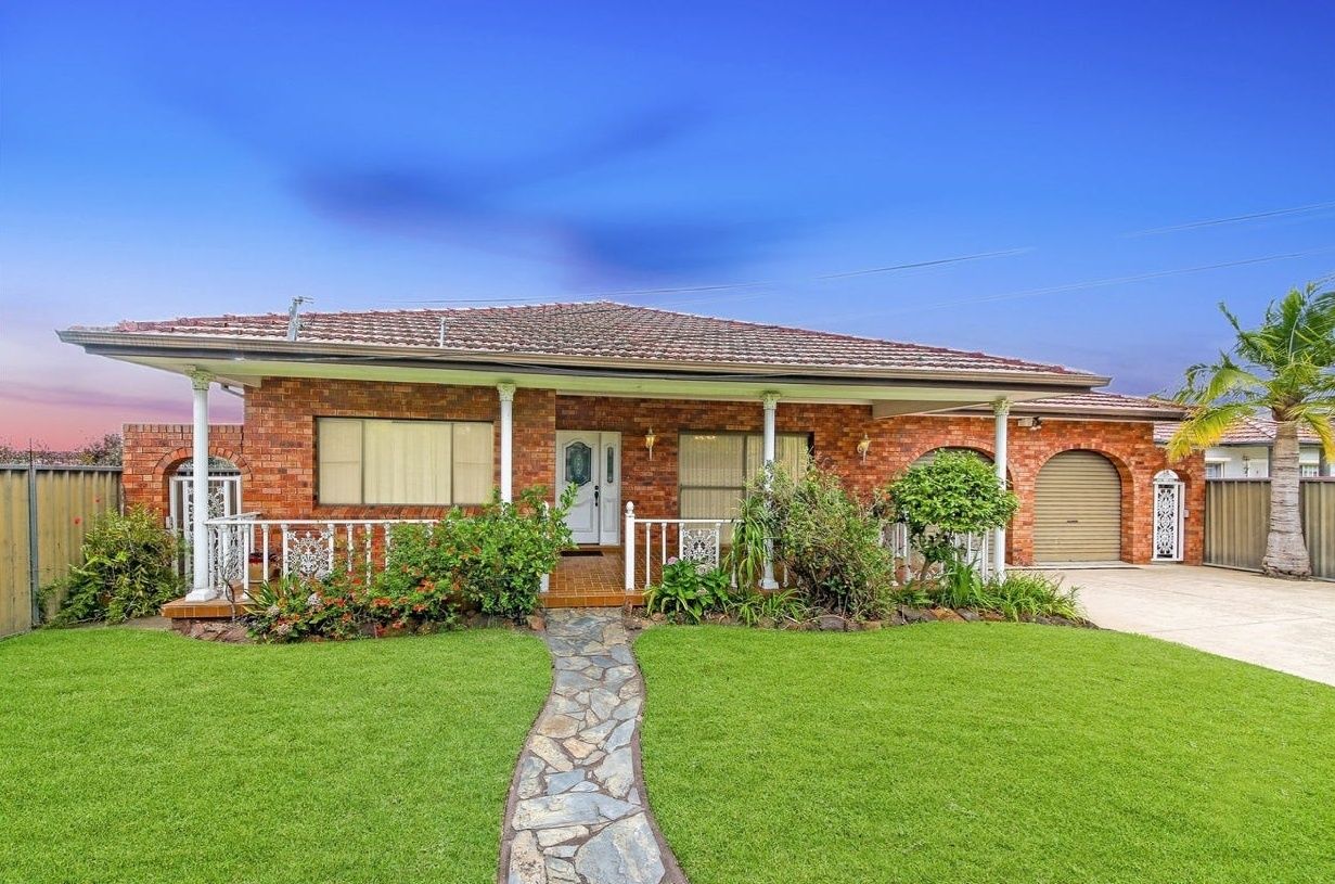 1 Endeavour Road, Georges Hall NSW 2198