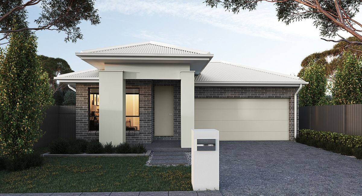 4 bedrooms House in 14 Whitrod Avenue ORAN PARK NSW, 2570