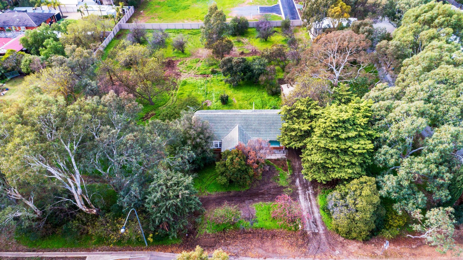 18 Norman Road, Willunga SA 5172, Image 2