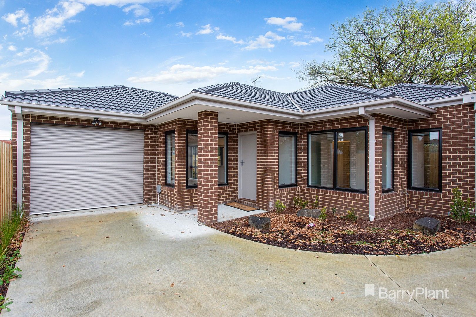 2/1043 Pascoe Vale Road, Jacana VIC 3047, Image 0