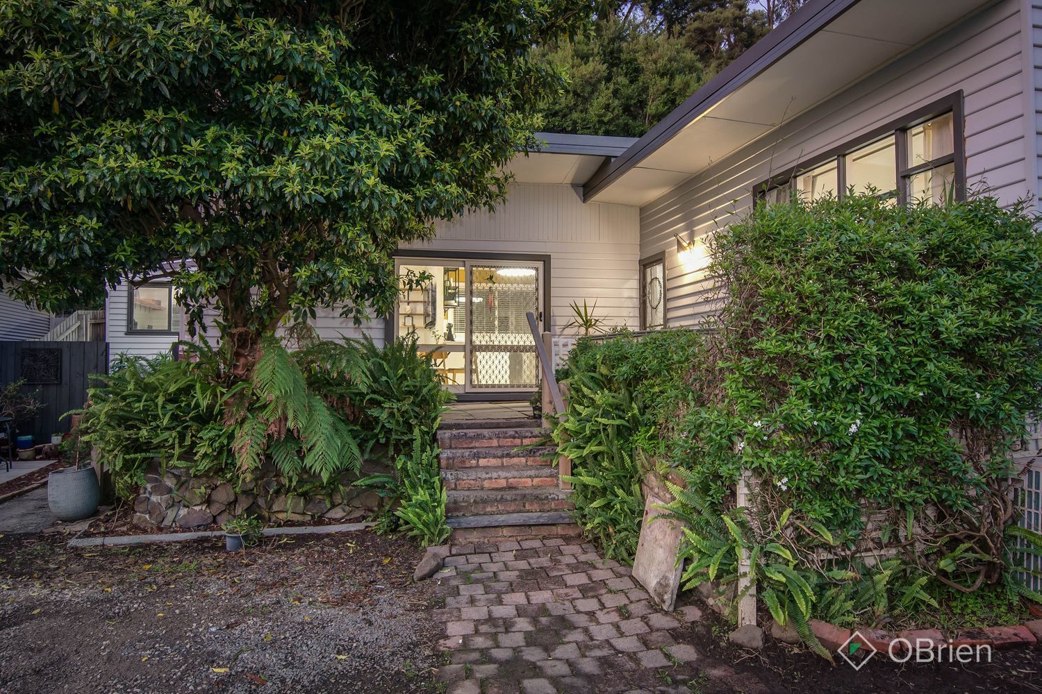 4 bedrooms House in 3 Seymour Street BELGRAVE VIC, 3160