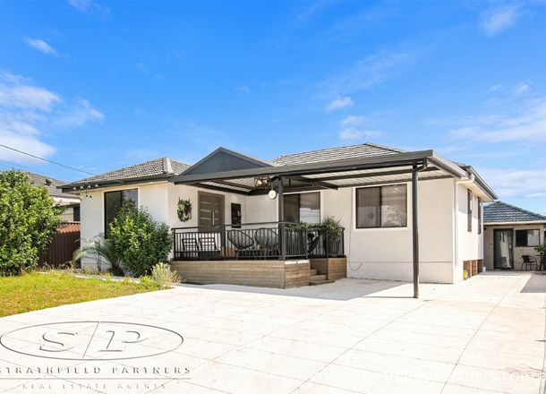 15 Catherine Avenue, Lurnea NSW 2170