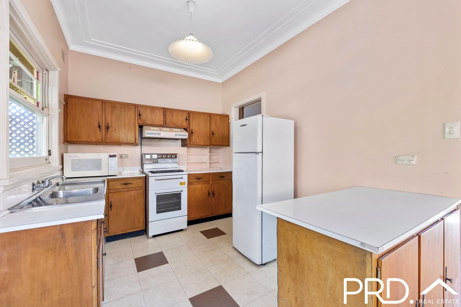 75 Thomas Street, Picnic Point NSW 2213, Image 2