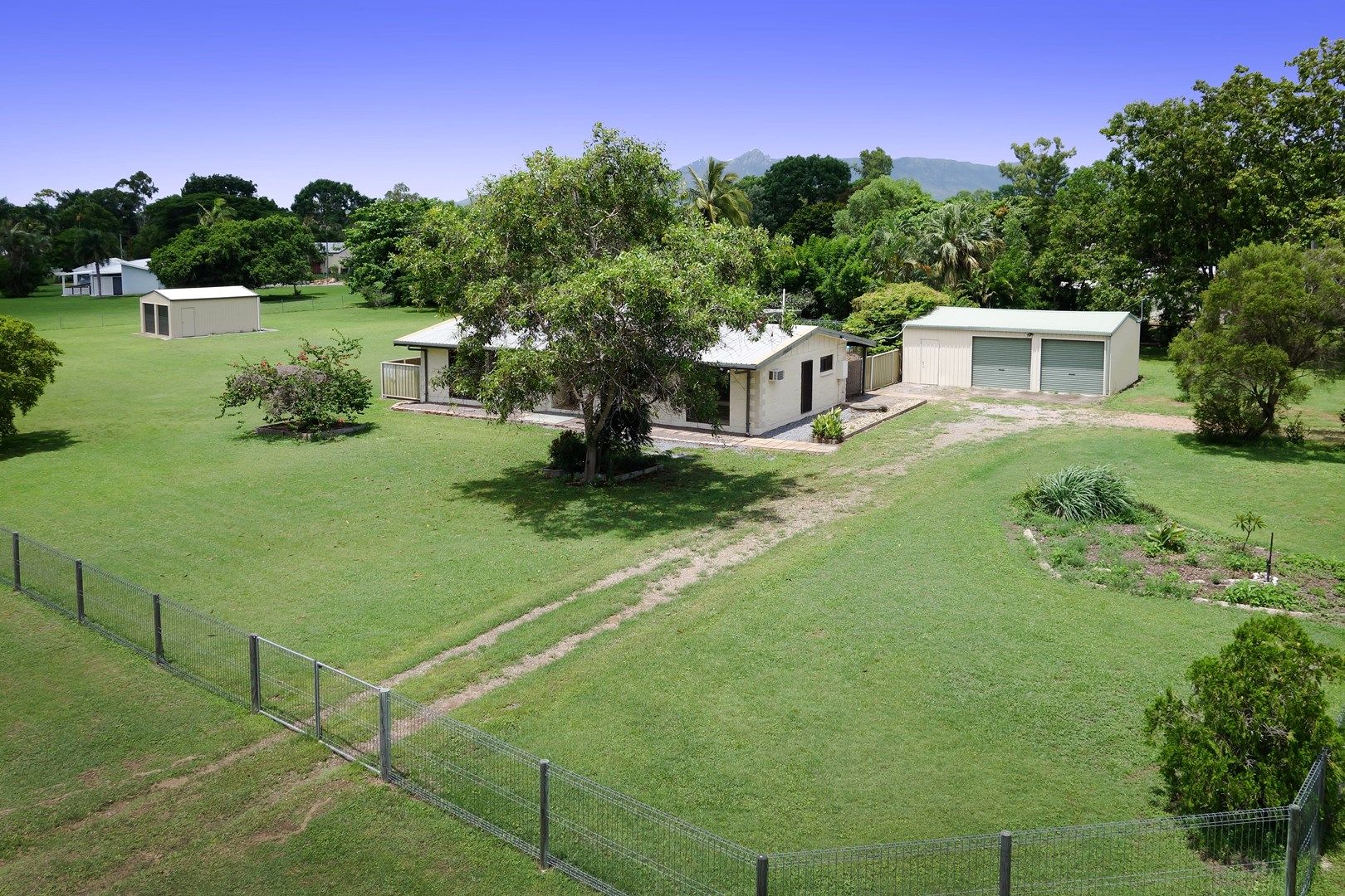 2 Cataract Avenue, Rangewood QLD 4817, Image 0