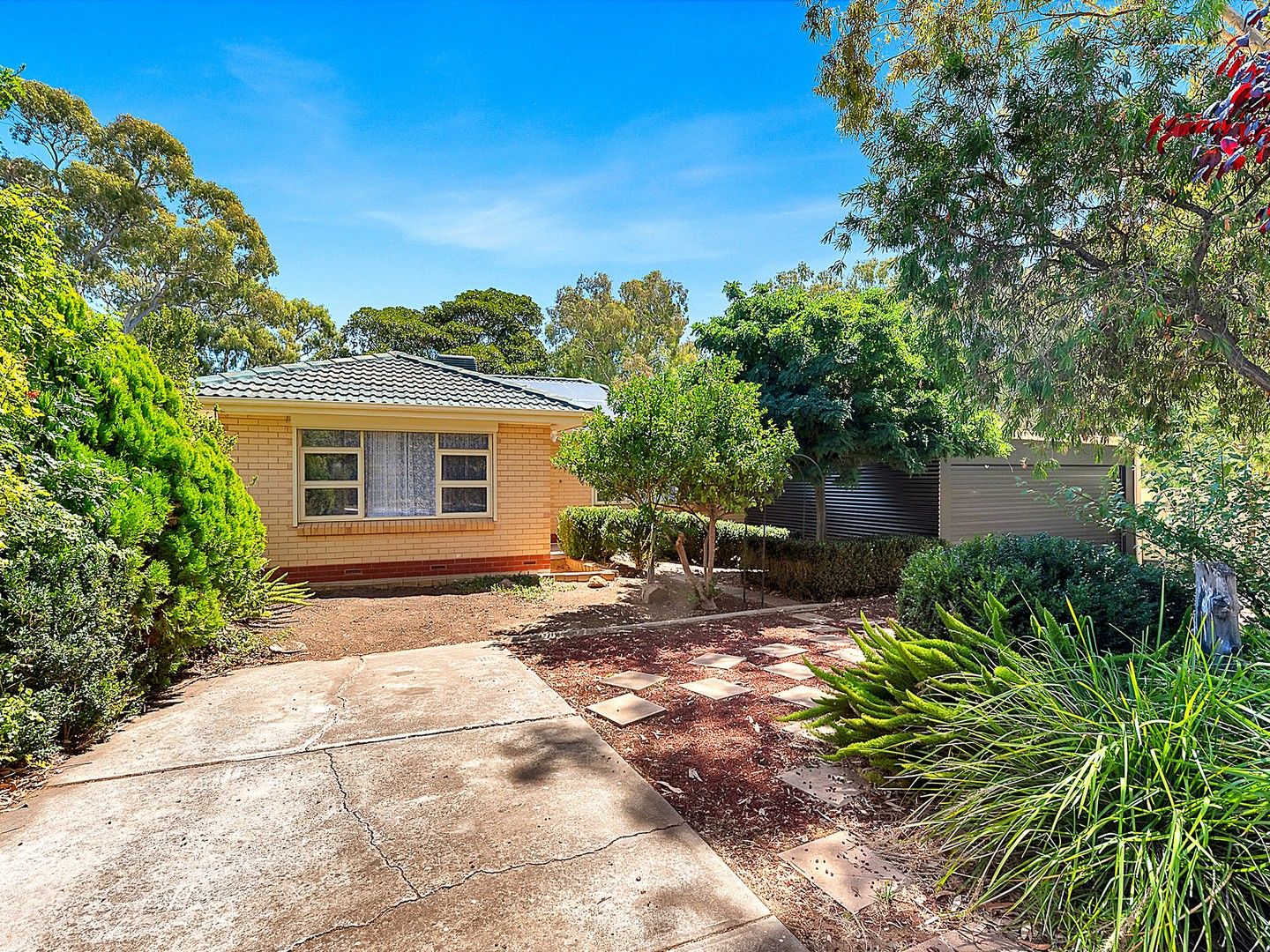 18 Flockhart Avenue, Valley View SA 5093, Image 0