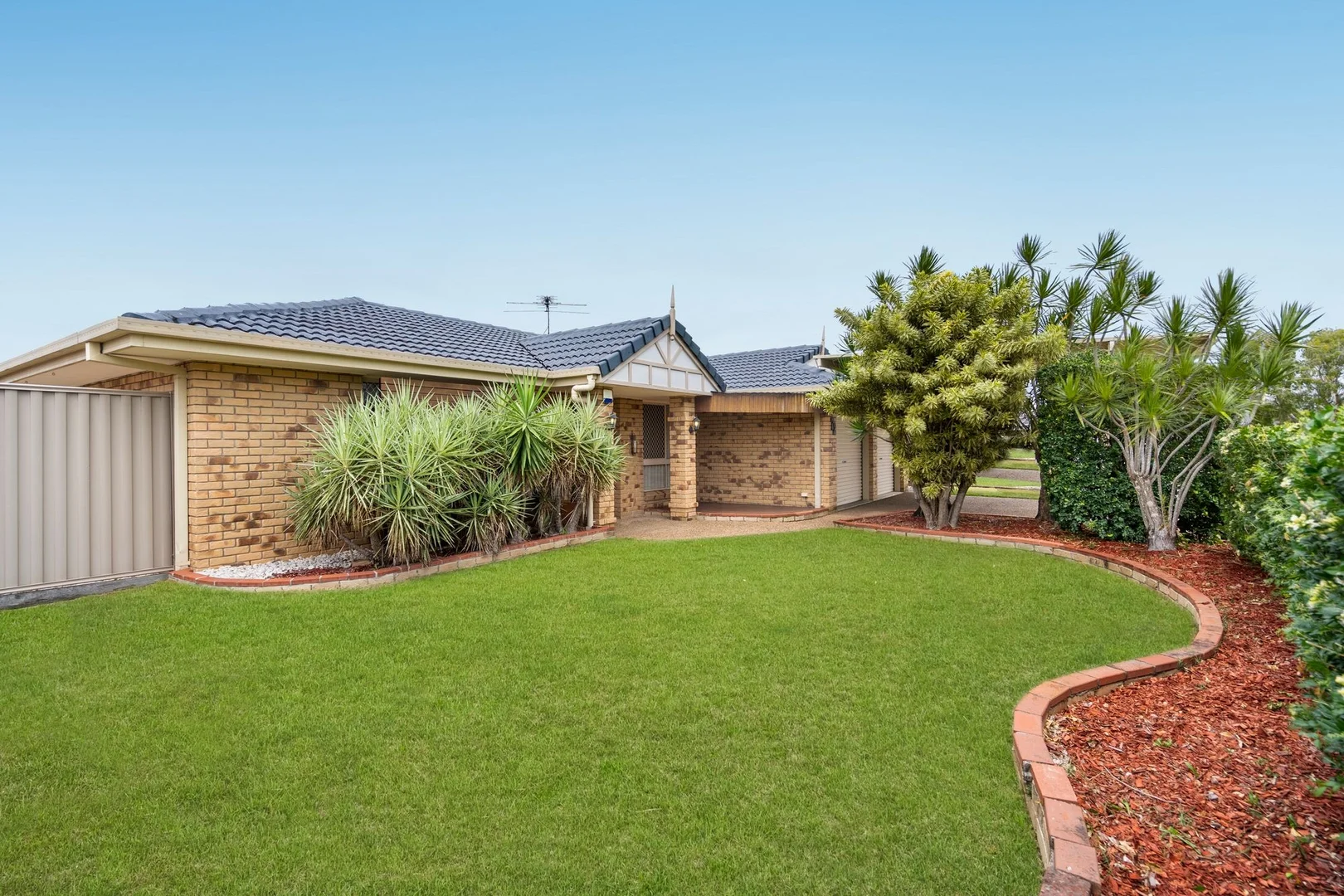 Additional image 23 of 72 Kilsay Crescent, Meadowbrook QLD 4131