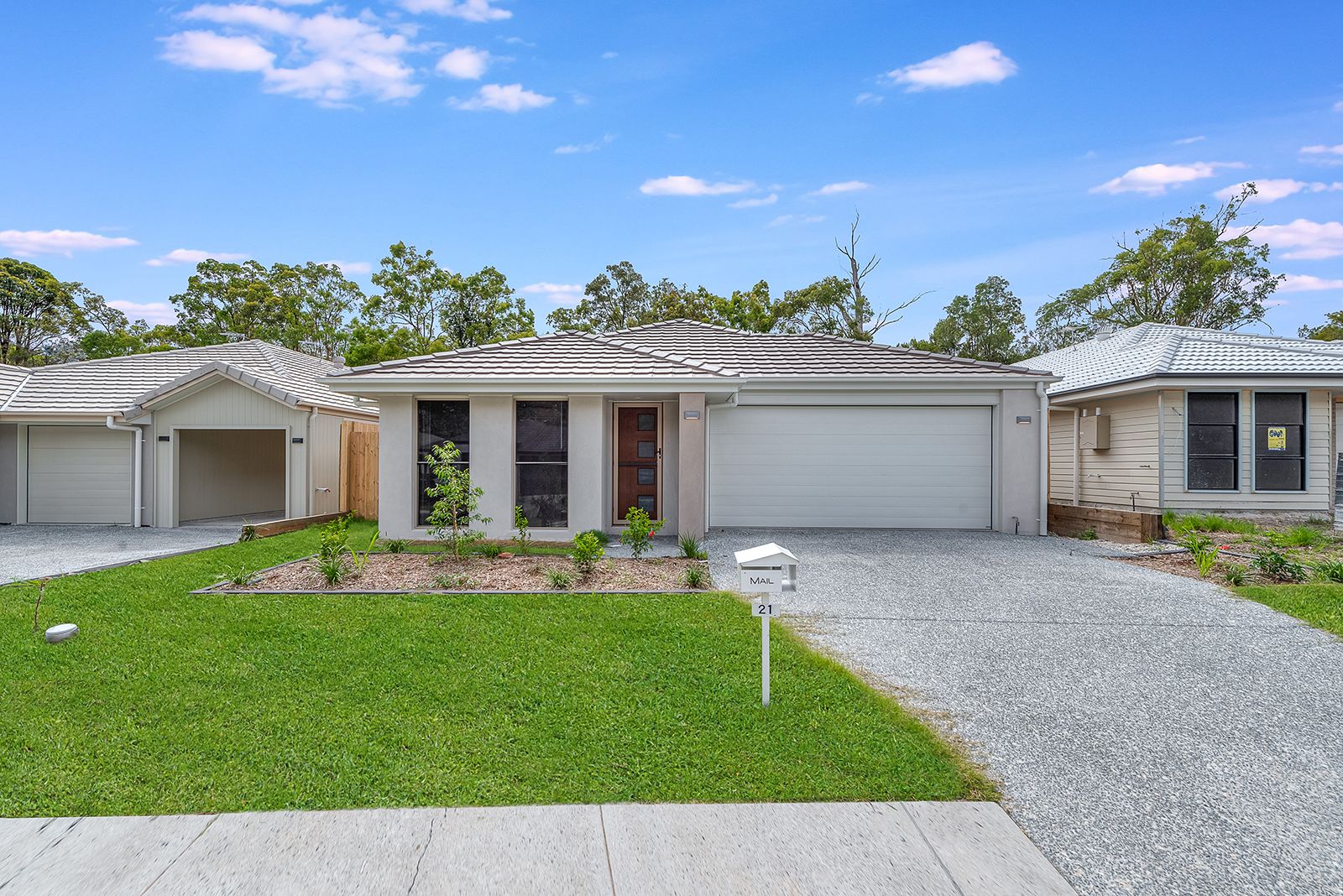 4 bedrooms House in 21 Brooklyn Close PARK RIDGE QLD, 4125