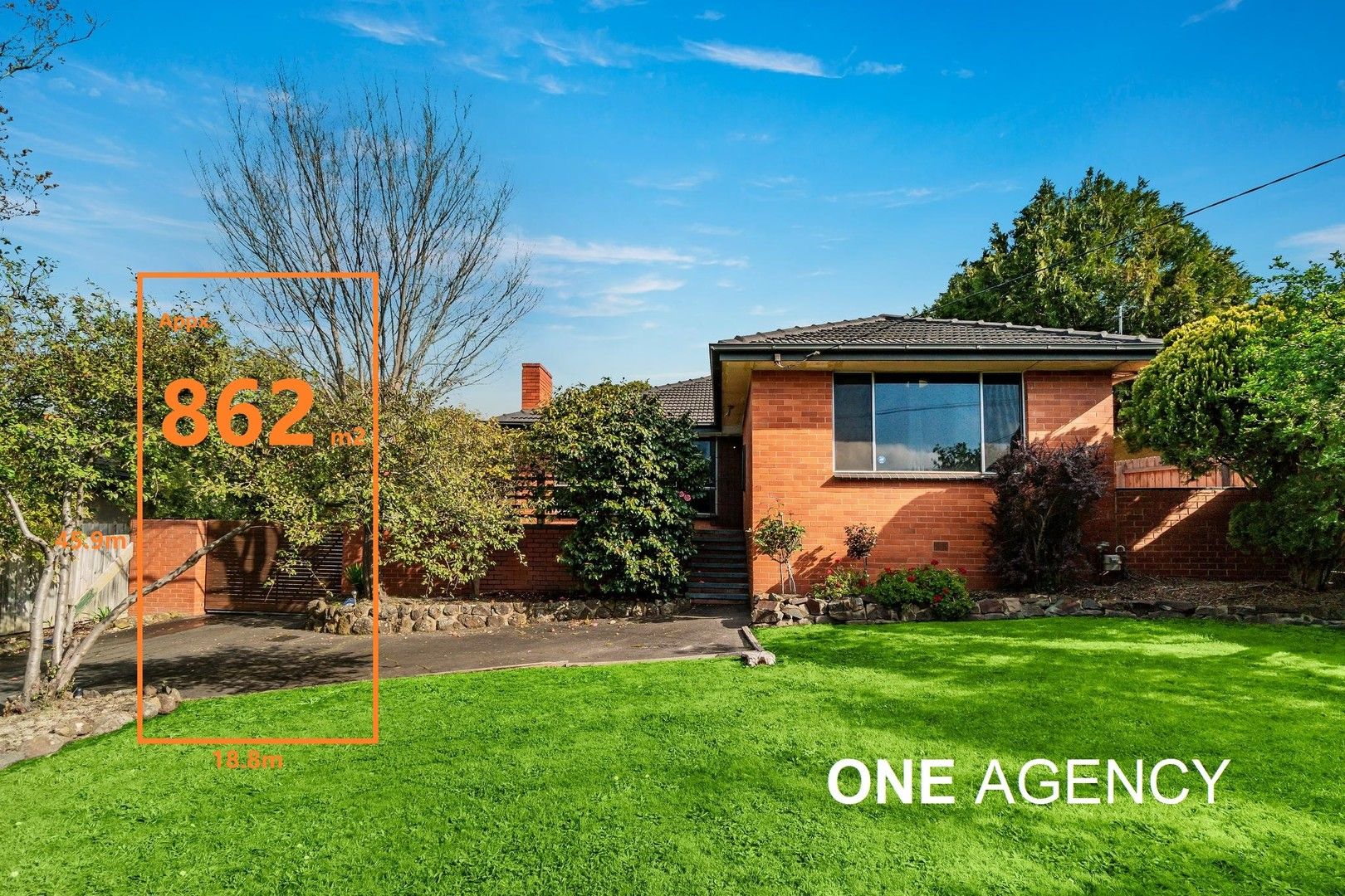 4 bedrooms House in 49 Lee Ann Crescent CROYDON VIC, 3136