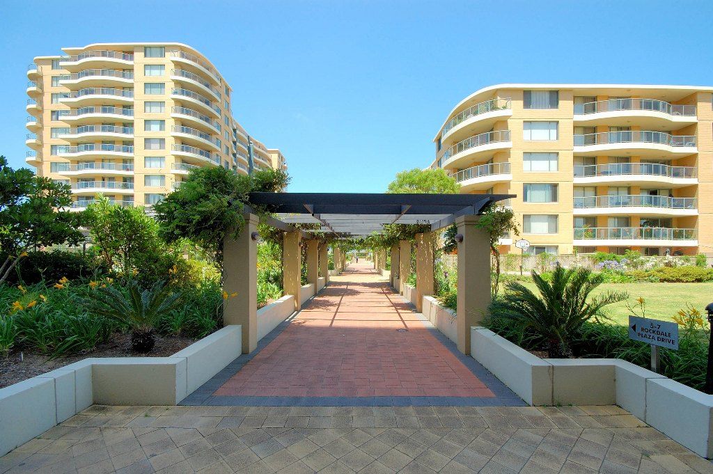 2 bedrooms Apartment / Unit / Flat in 1312/5 Rockdale Plaza Drive ROCKDALE NSW, 2216