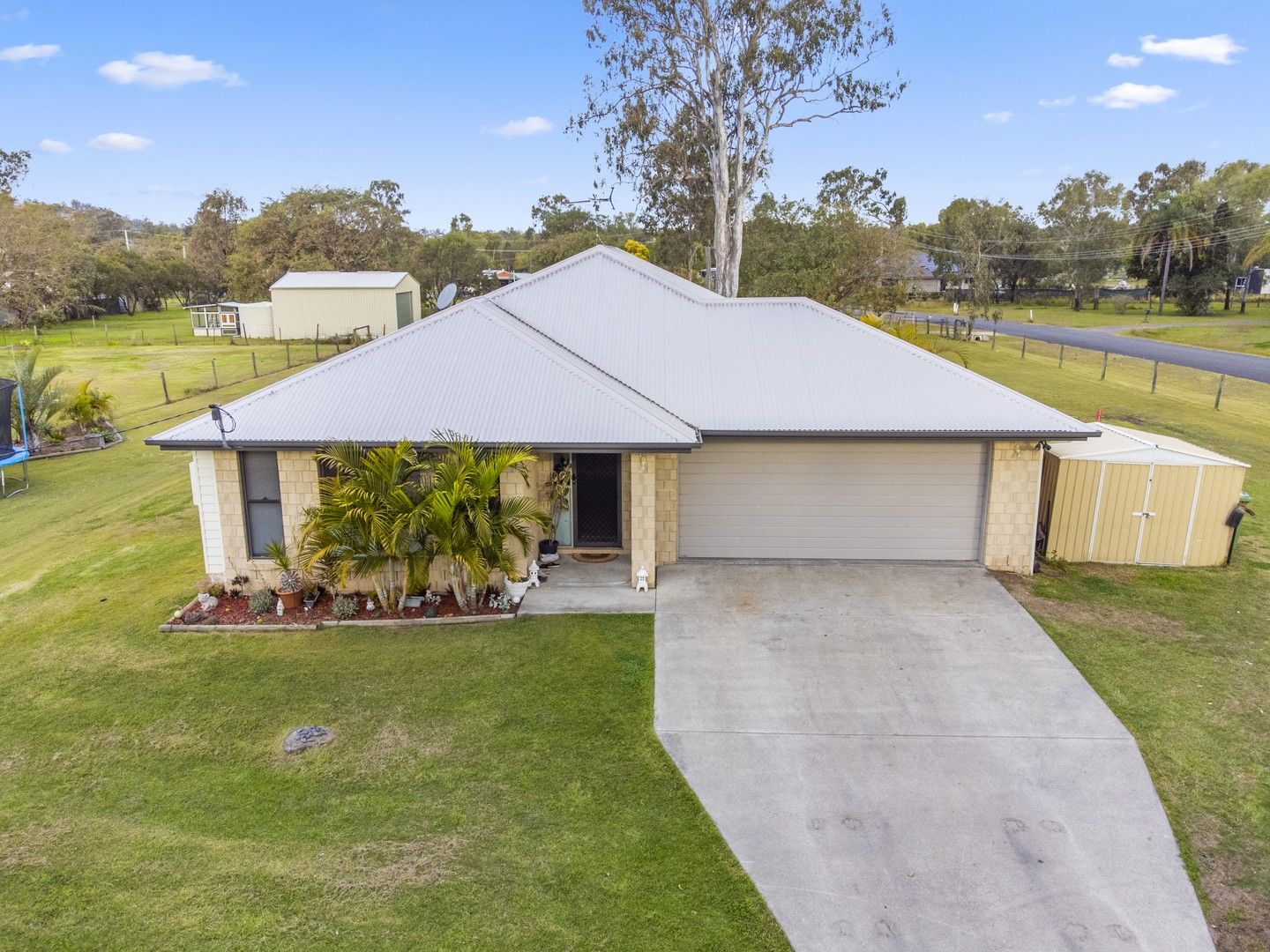 4 bedrooms House in 32 Schmidt Road FERNVALE QLD, 4306