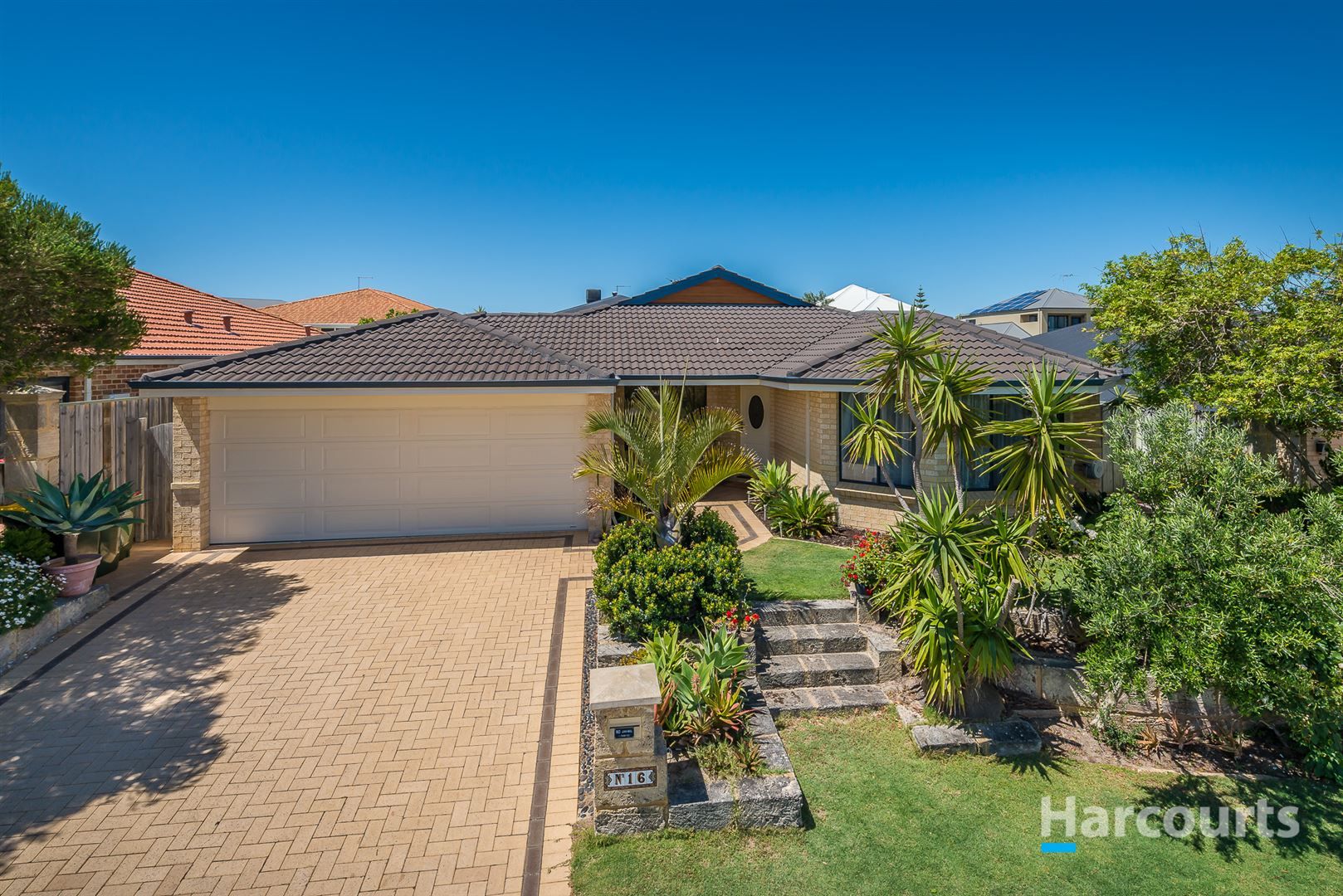 4 bedrooms House in 16 St Anthony Avenue QUINNS ROCKS WA, 6030