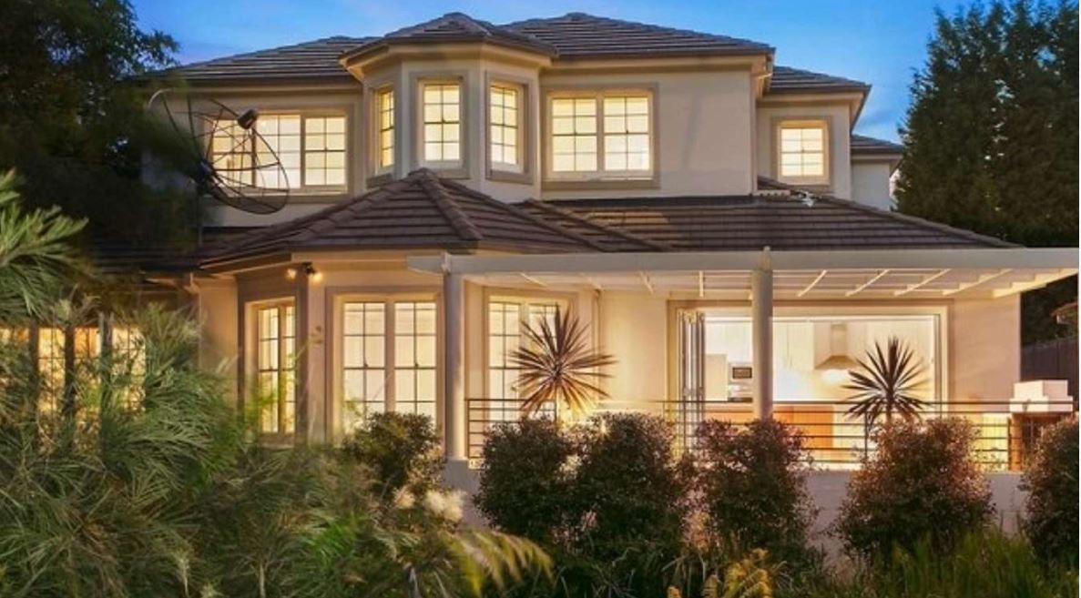 5 bedrooms House in 32A The Chase TURRAMURRA NSW, 2074