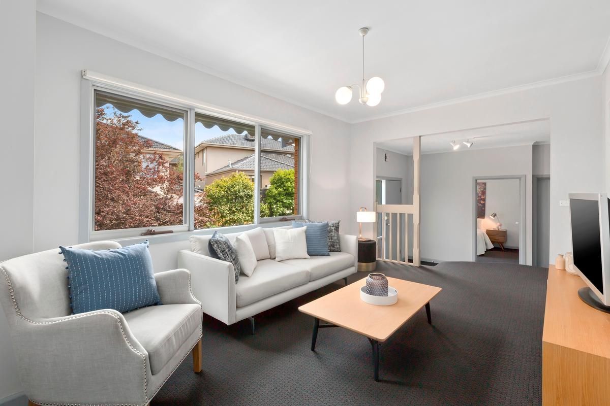 2/12 Malcolm Crescent, Doncaster VIC 3108, Image 2