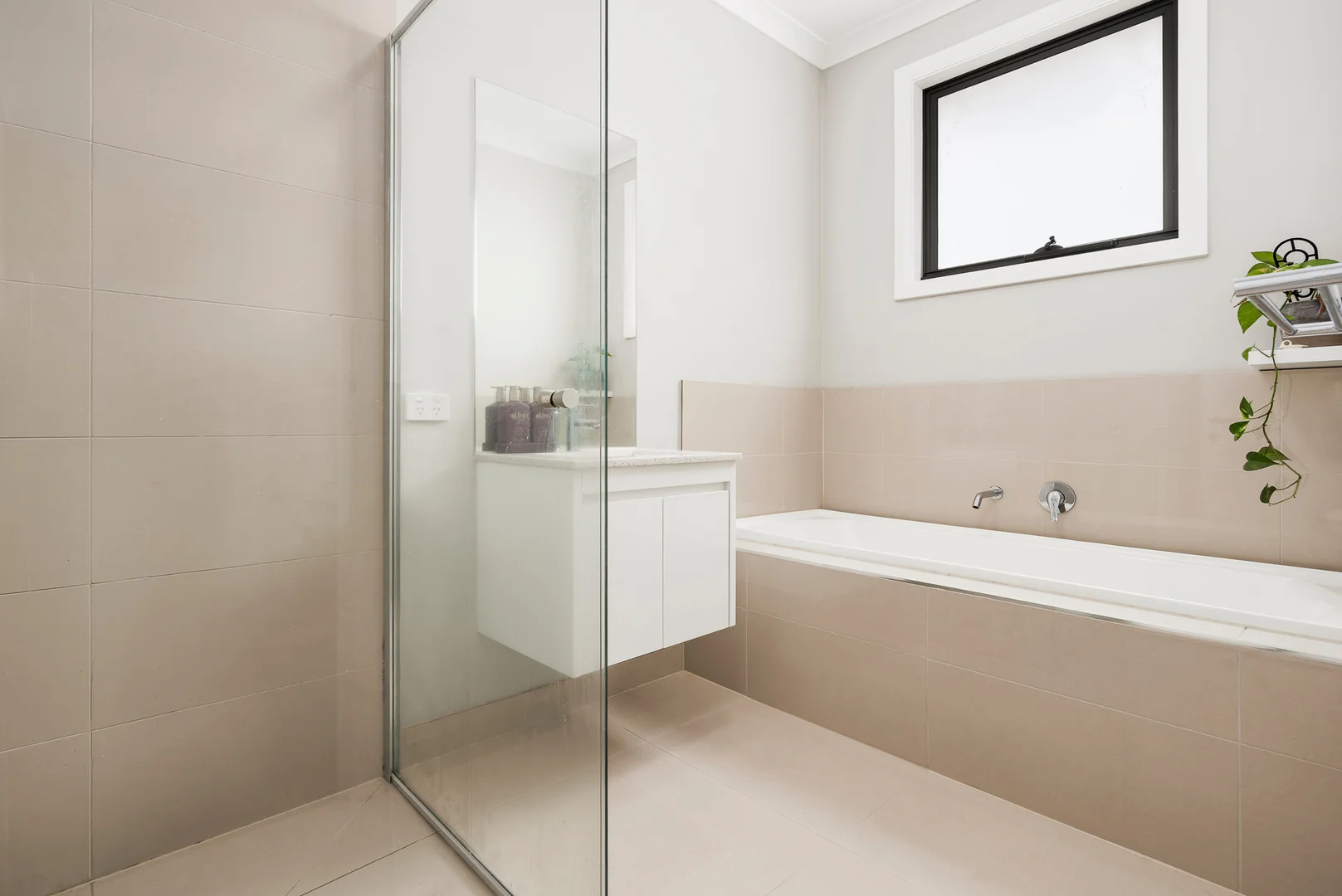 Additional image 7 of 2/8 Keith Street, Oakleigh East VIC 3166