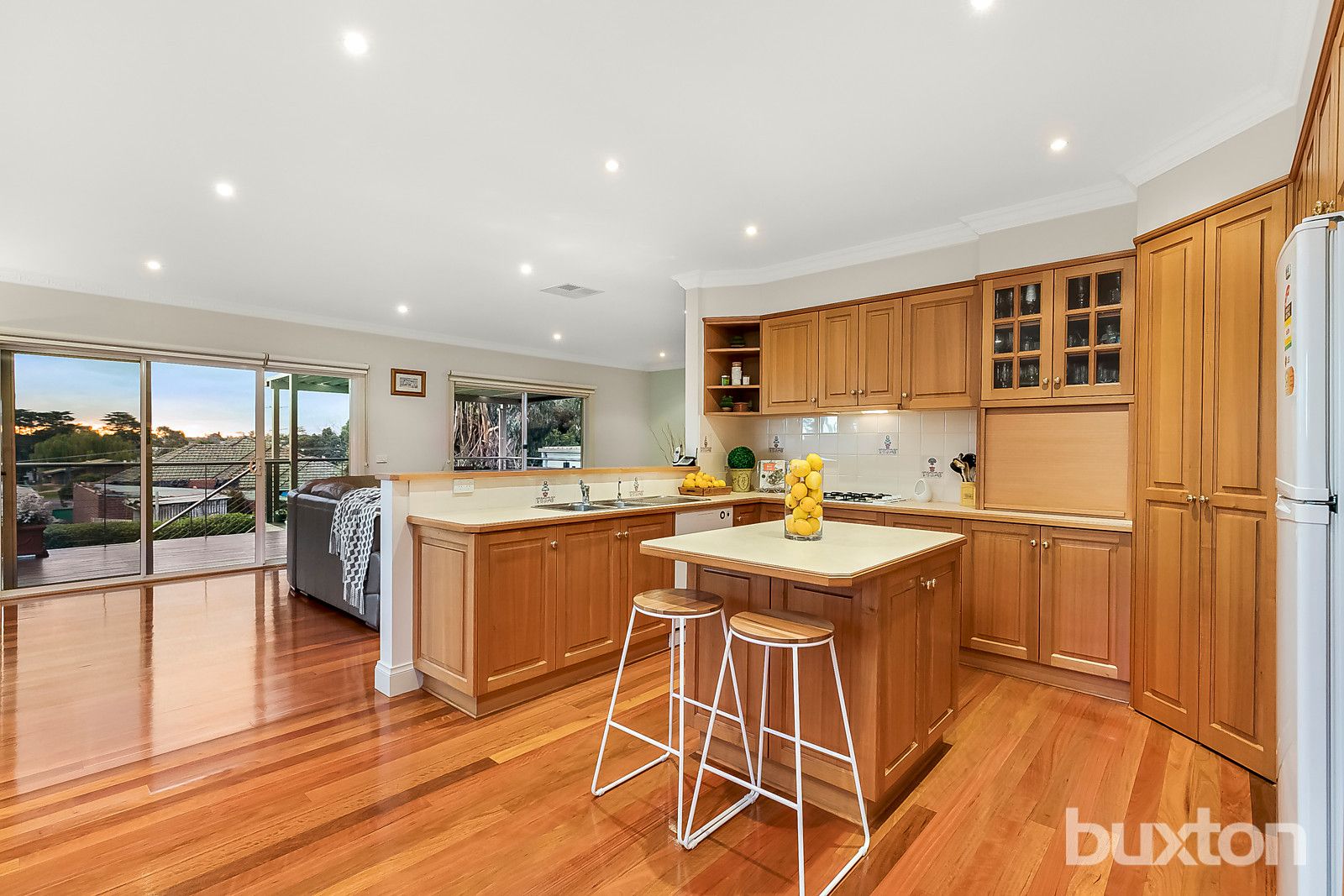 33 Lavidge Road, Ashwood VIC 3147, Image 2