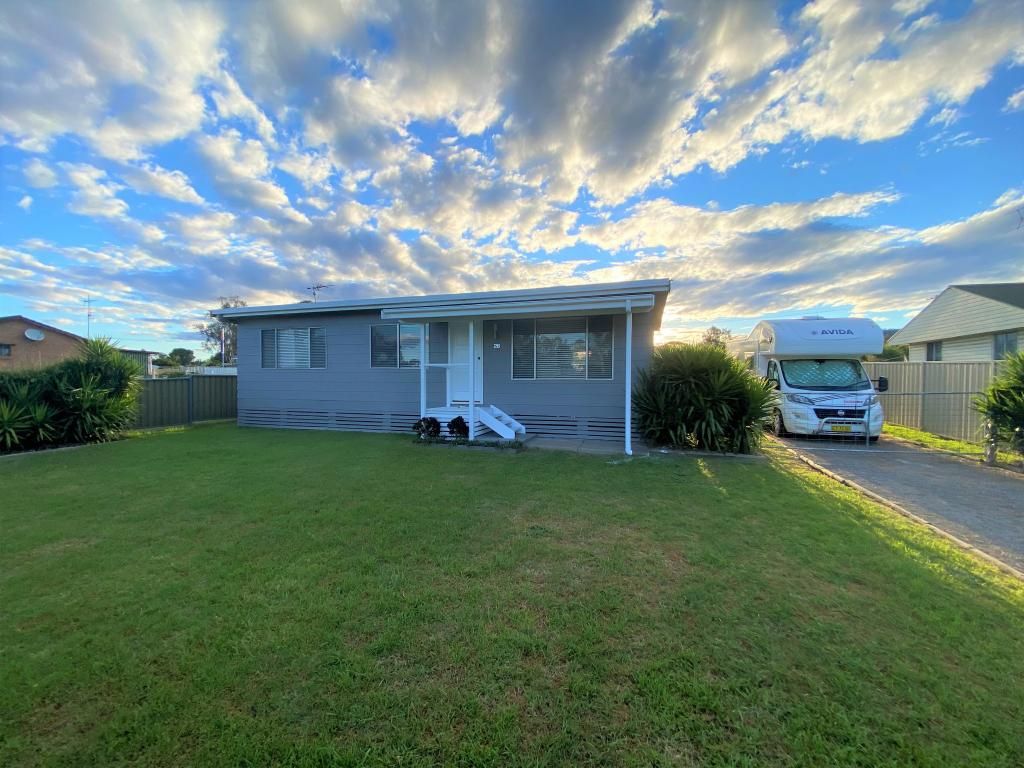 28 Hunter Street, Denman NSW 2328 Domain