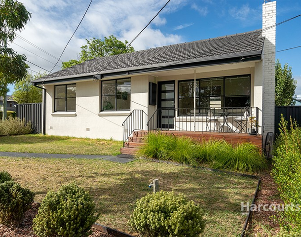 16 Bottlebrush Drive, Doveton VIC 3177