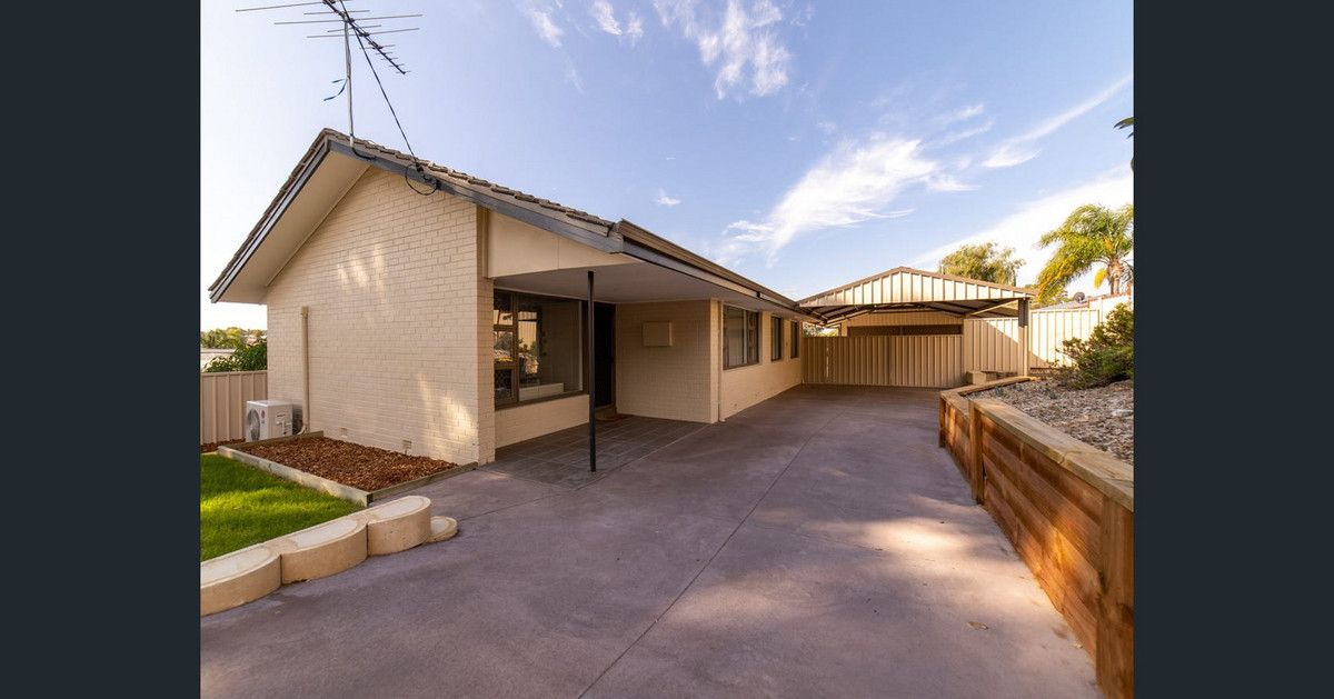 3 bedrooms House in 17 Kirkland Way PARMELIA WA, 6167