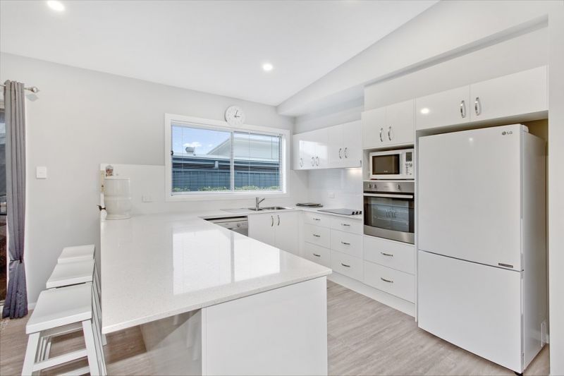 2 bedrooms House in 11 resort road KEW NSW, 2439