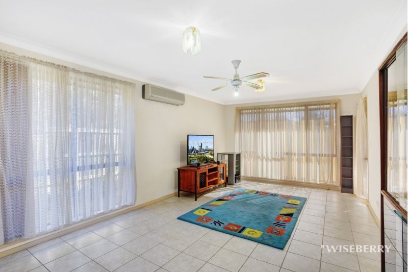 1/8 Telopea Close, Lake Haven NSW 2263, Image 2