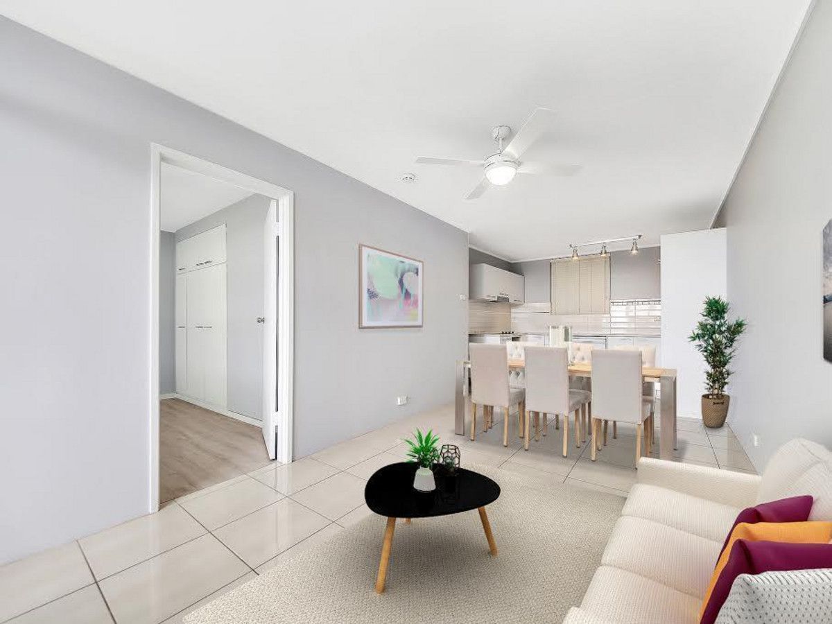 2 bedrooms Apartment / Unit / Flat in 5/241 Cavendish Road COORPAROO QLD, 4151