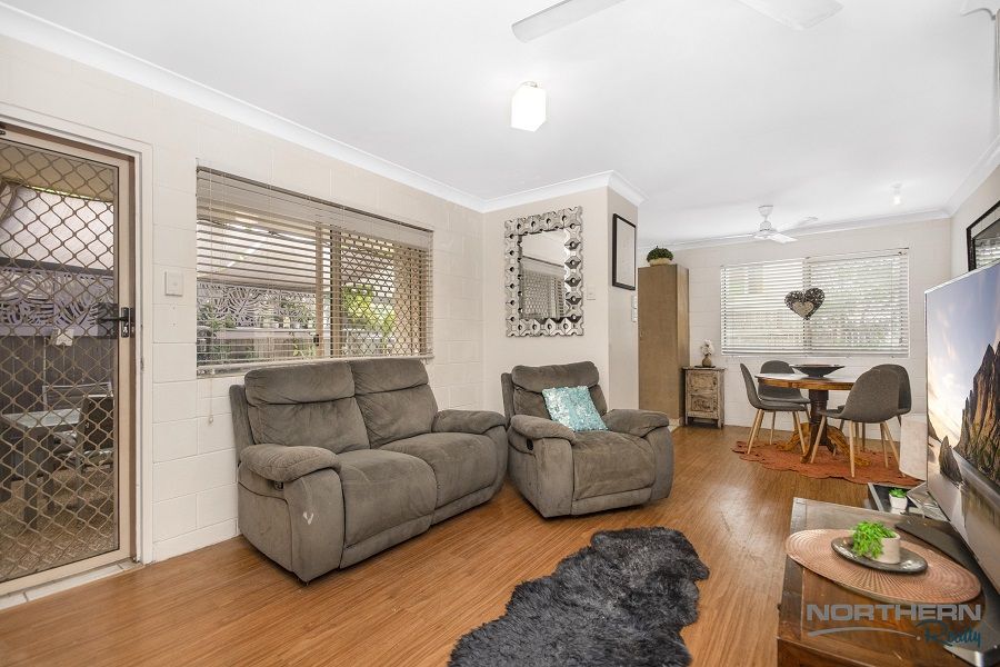 2/39 First Street, Railway Estate QLD 4810, Image 1