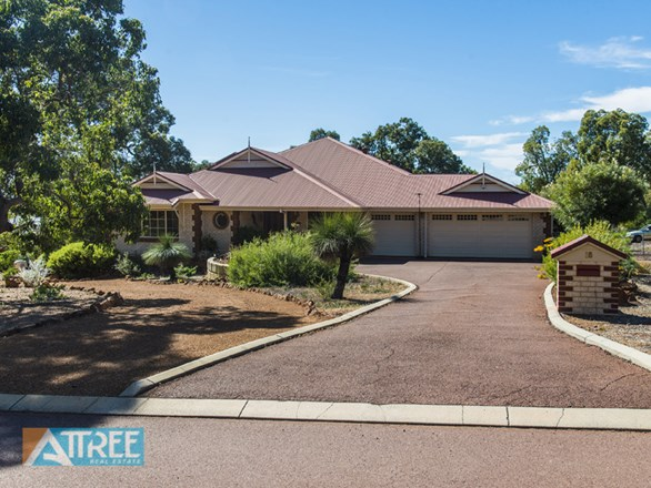 18 Darling Range Drive, Bedfordale WA 6112