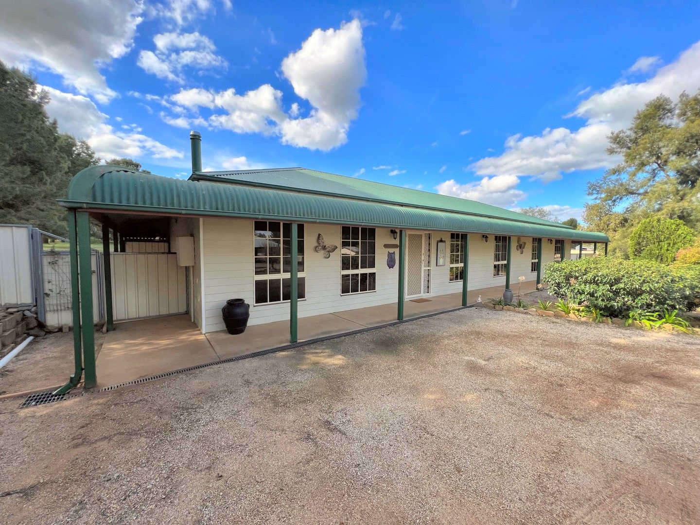 2 Windsor Street, Forbes NSW 2871, Image 1