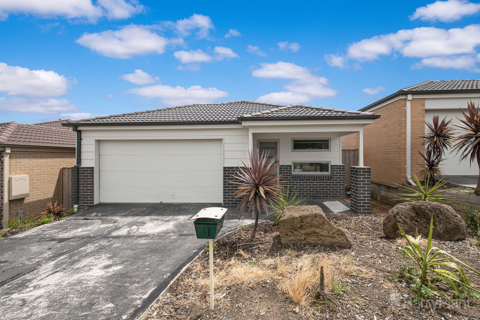 31 Rockford Street Pakenham Vic 3810 House For Rent 360 Domain