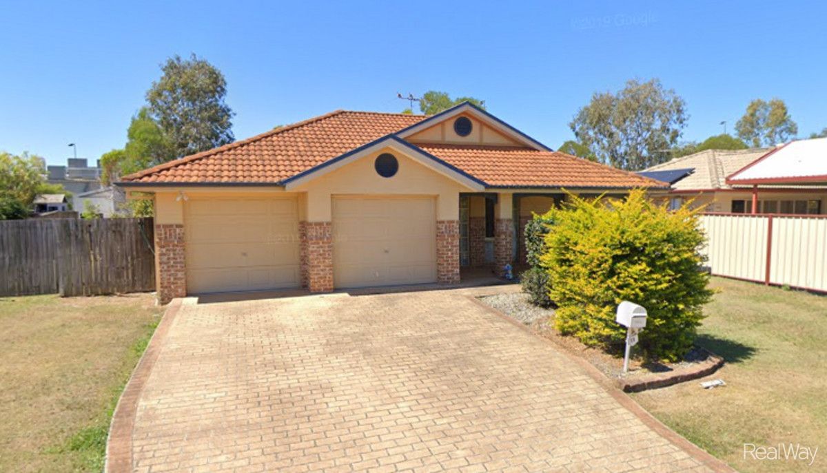 4 bedrooms House in 11 Pepper Tree Street WARNER QLD, 4500