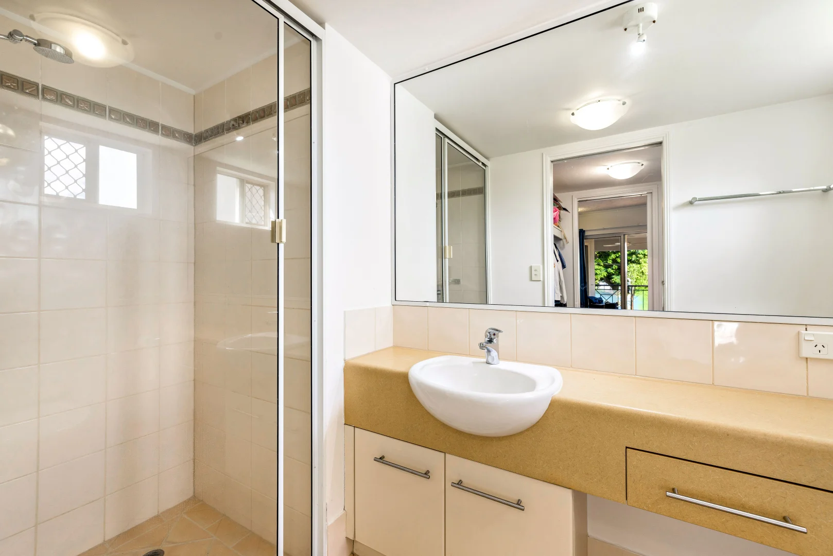 Additional image 8 of 19/275-277 Esplanade, Cairns North QLD 4870