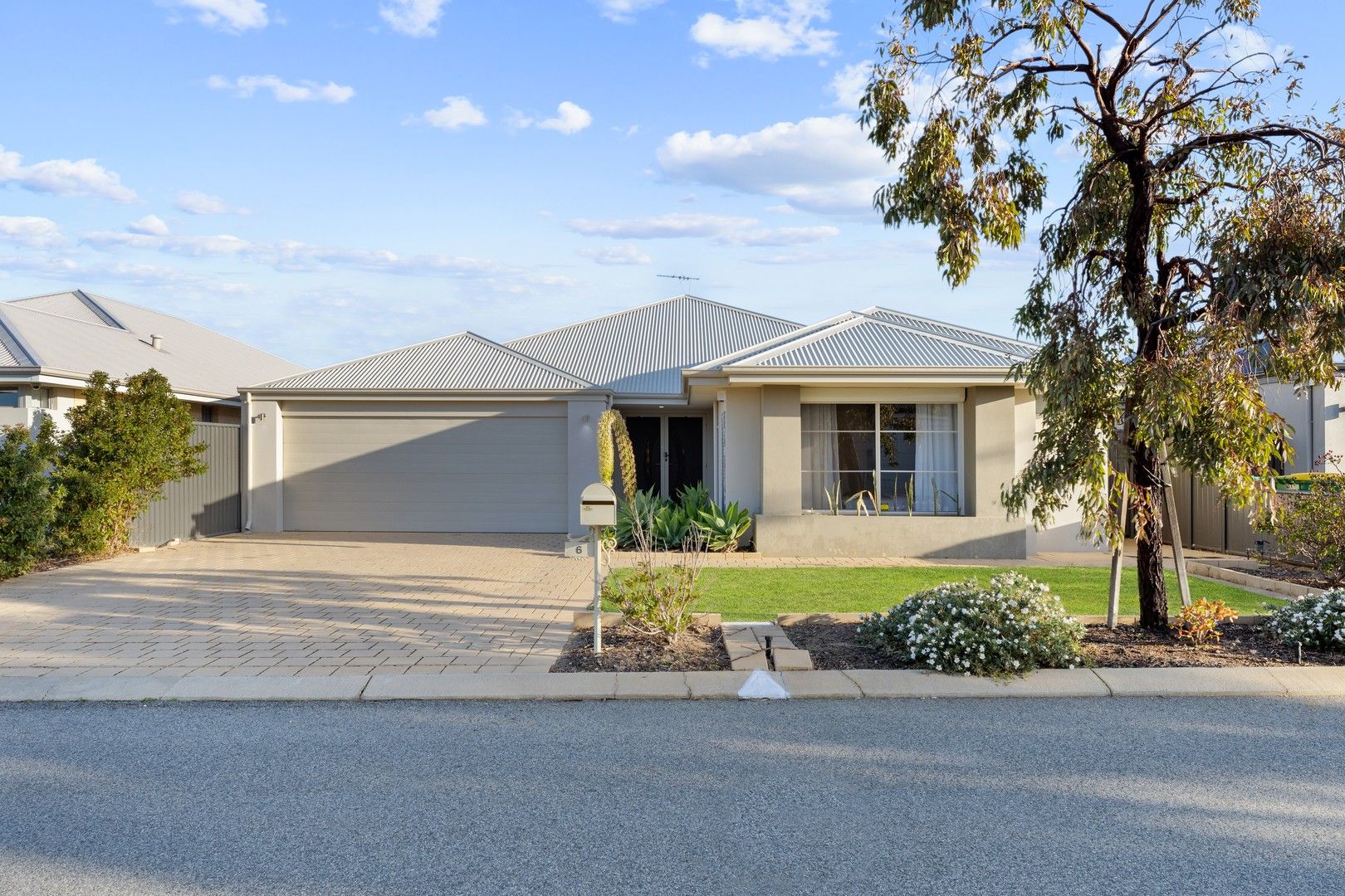 4 bedrooms House in 6 Larkfield Ridge BALDIVIS WA, 6171