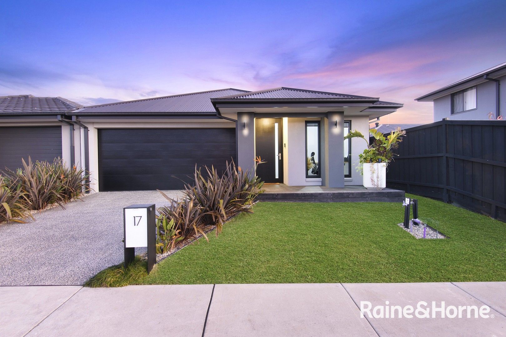 17 Jeepster Way, Cranbourne South VIC 3977, Image 0
