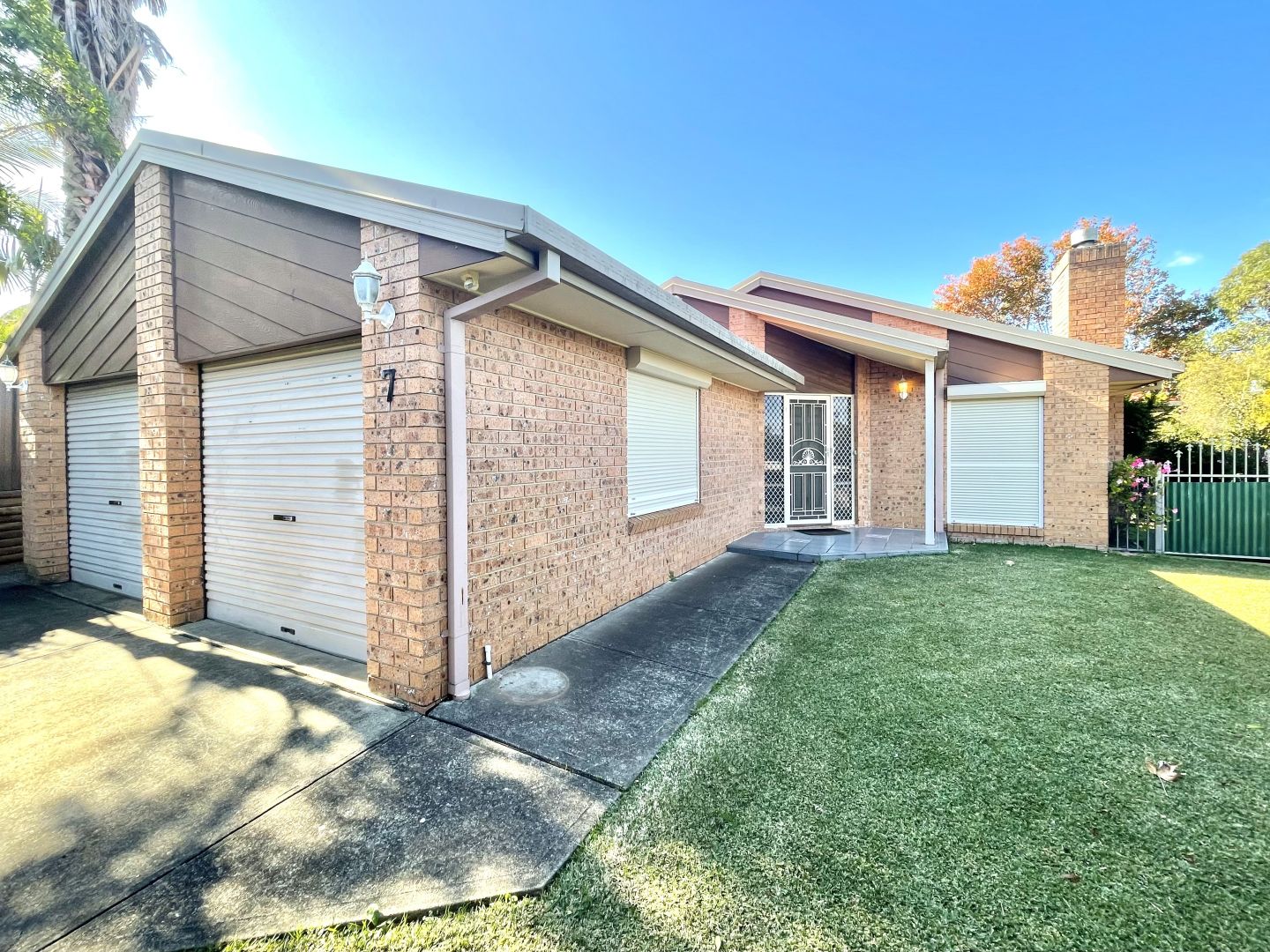 7 Broom Place, St Andrews NSW 2566 House For Rent 670 Domain