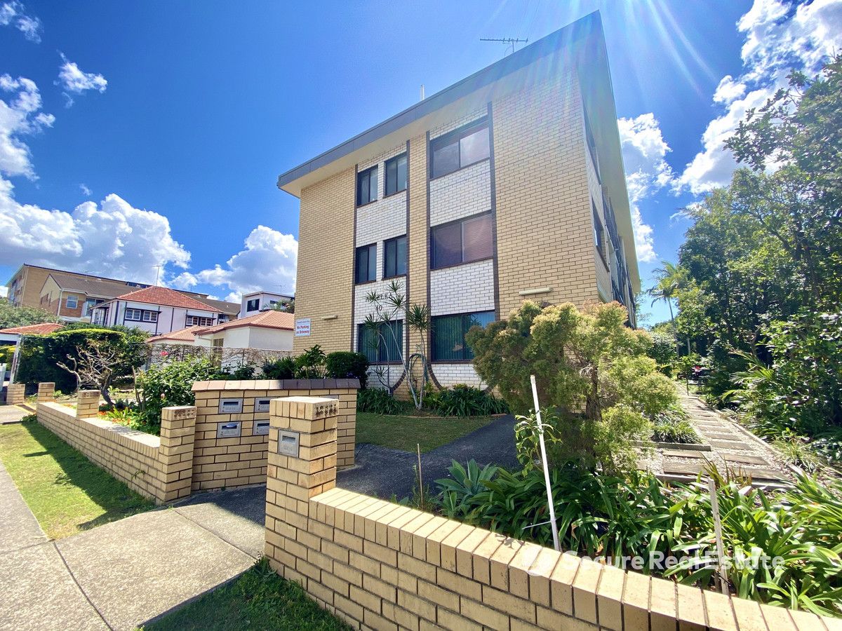 2 bedrooms Apartment / Unit / Flat in 4/40 Rossiter Parade HAMILTON QLD, 4007