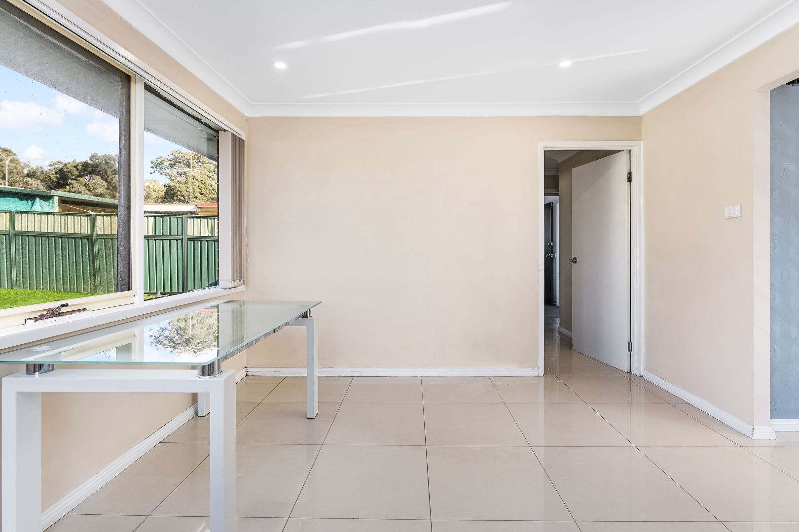 98 Dobell Road, Eagle Vale NSW 2558, Image 2