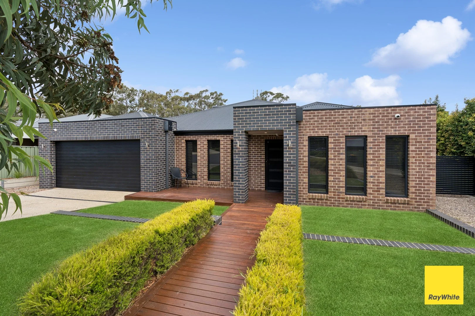 6 Merlot Close, Maiden Gully VIC 3551