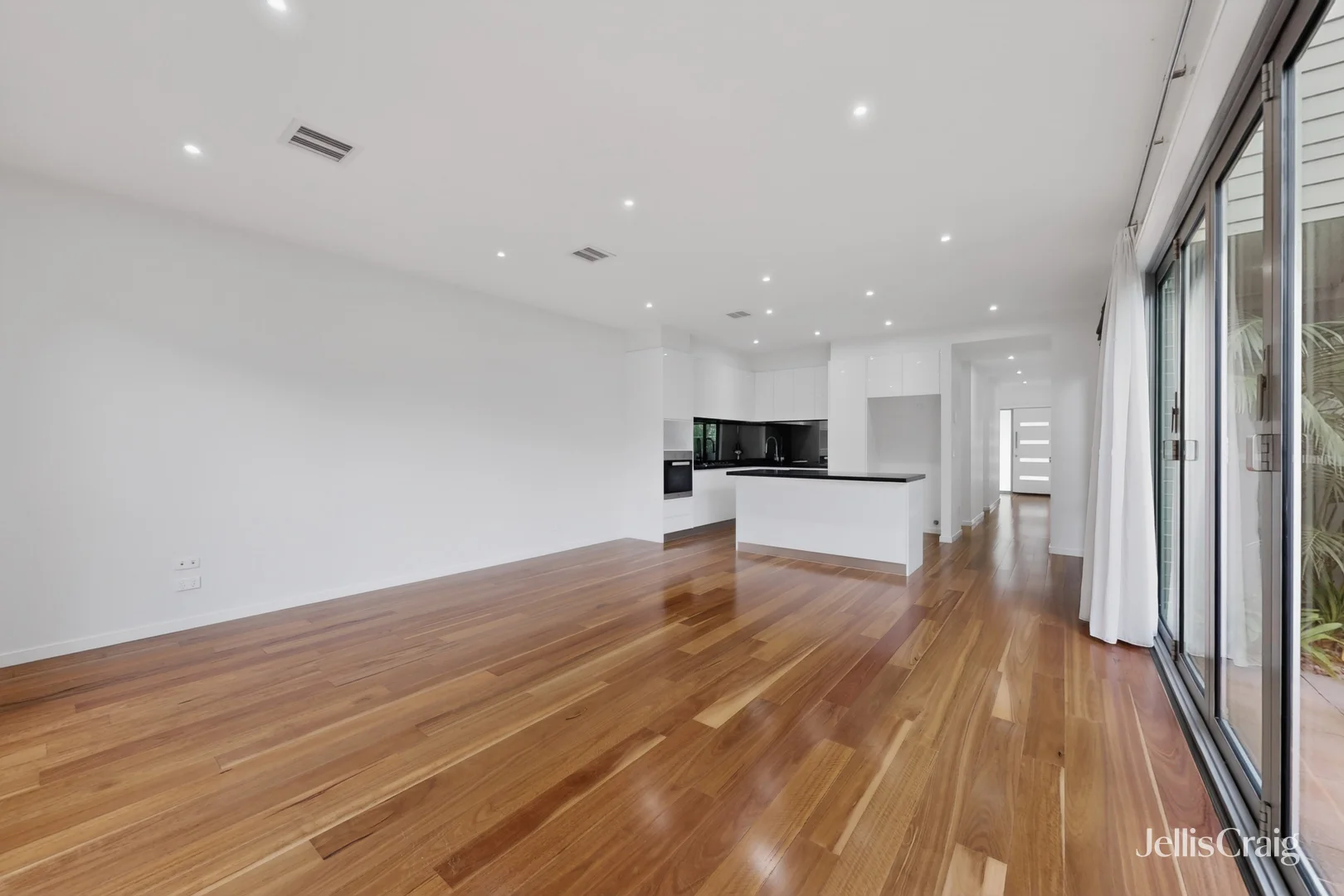 Additional image 4 of 6A Loch Crescent, Strathmore VIC 3041