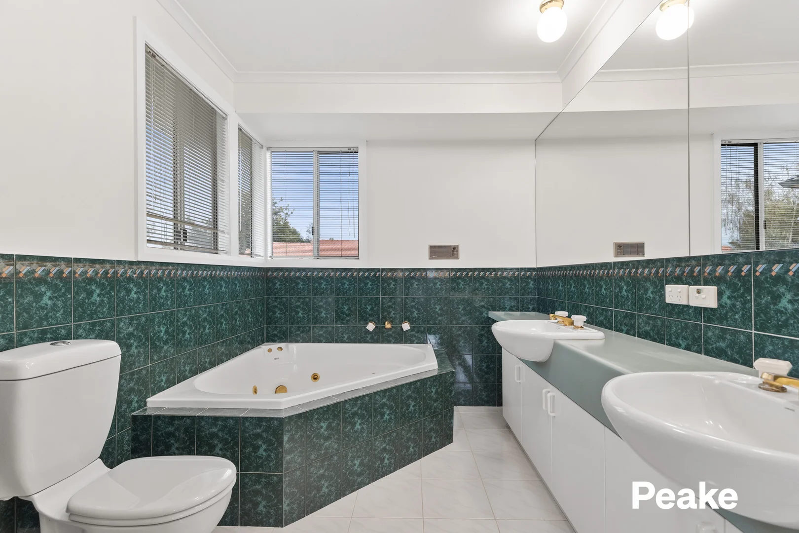 Additional image 12 of 28 Edrington Park Drive, Berwick VIC 3806