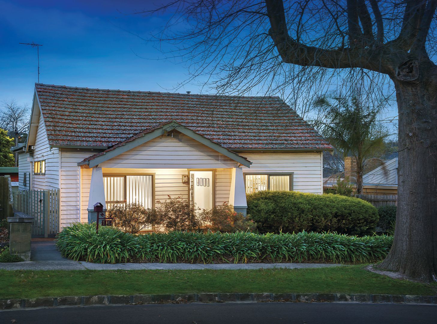 16 Grosvenor Parade, Balwyn VIC 3103, Image 1