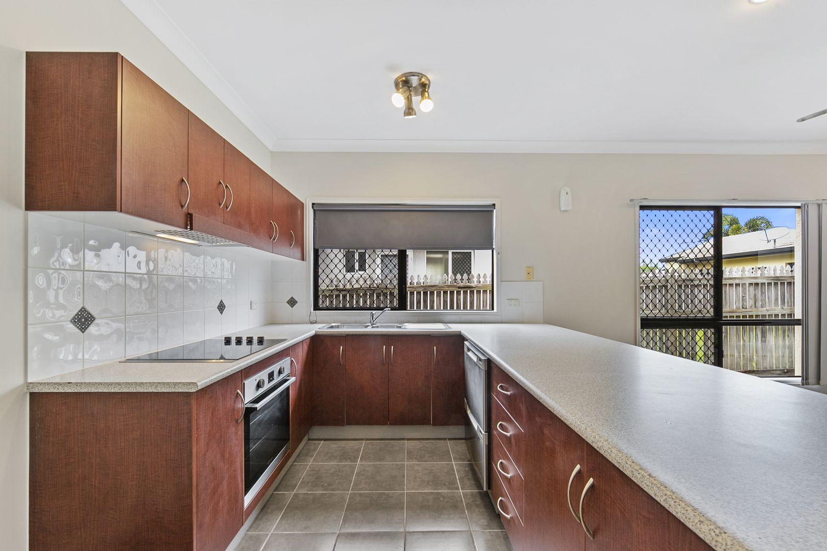 3 Fantail Court, Douglas QLD 4814, Image 2