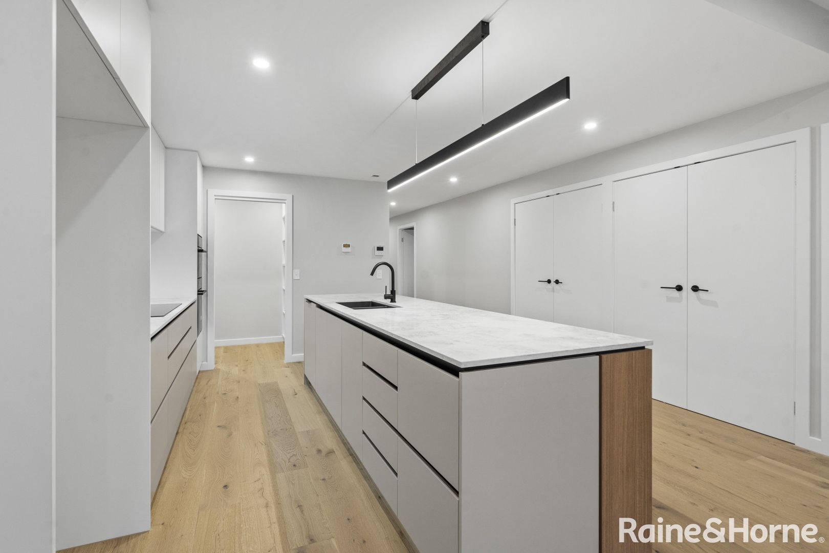 22/6-10 Auster Street, Redland Bay QLD 4165, Image 2