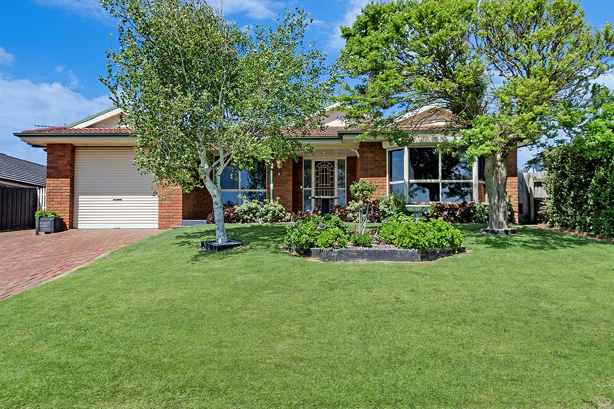 3 bedrooms House in 14 Connemara Court PORTLAND VIC, 3305