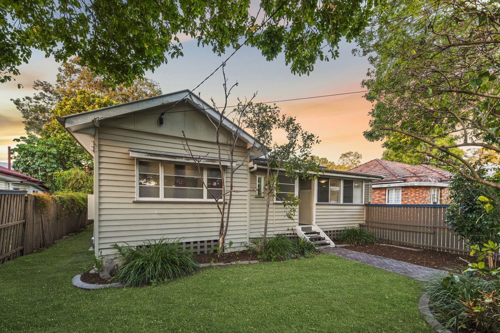 3 bedrooms House in 202 Ashgrove Avenue ASHGROVE QLD, 4060