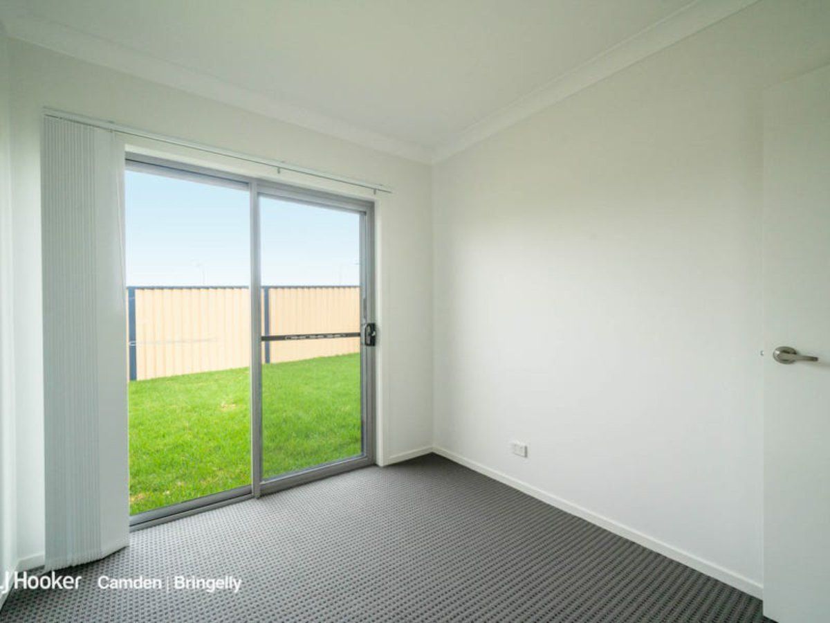 28A Manchuria Road, Edmondson Park NSW 2174, Image 2