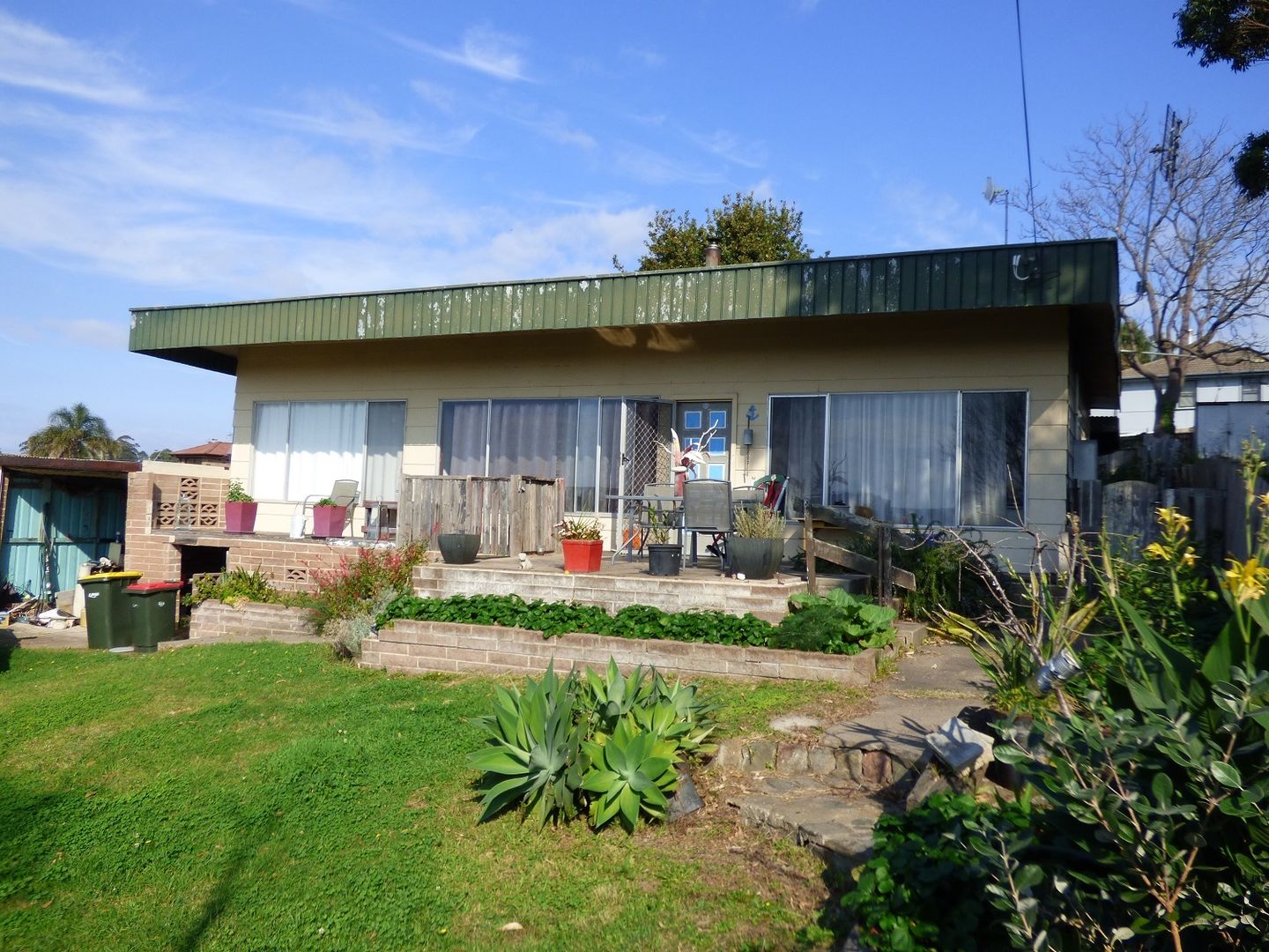 2 bedrooms House in 27 Calle Calle St EDEN NSW, 2551