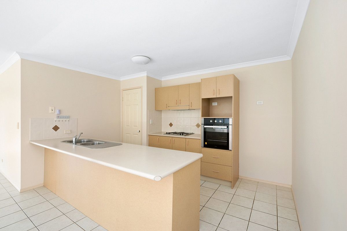 8 Leicester Court, Kippa-Ring QLD 4021, Image 1