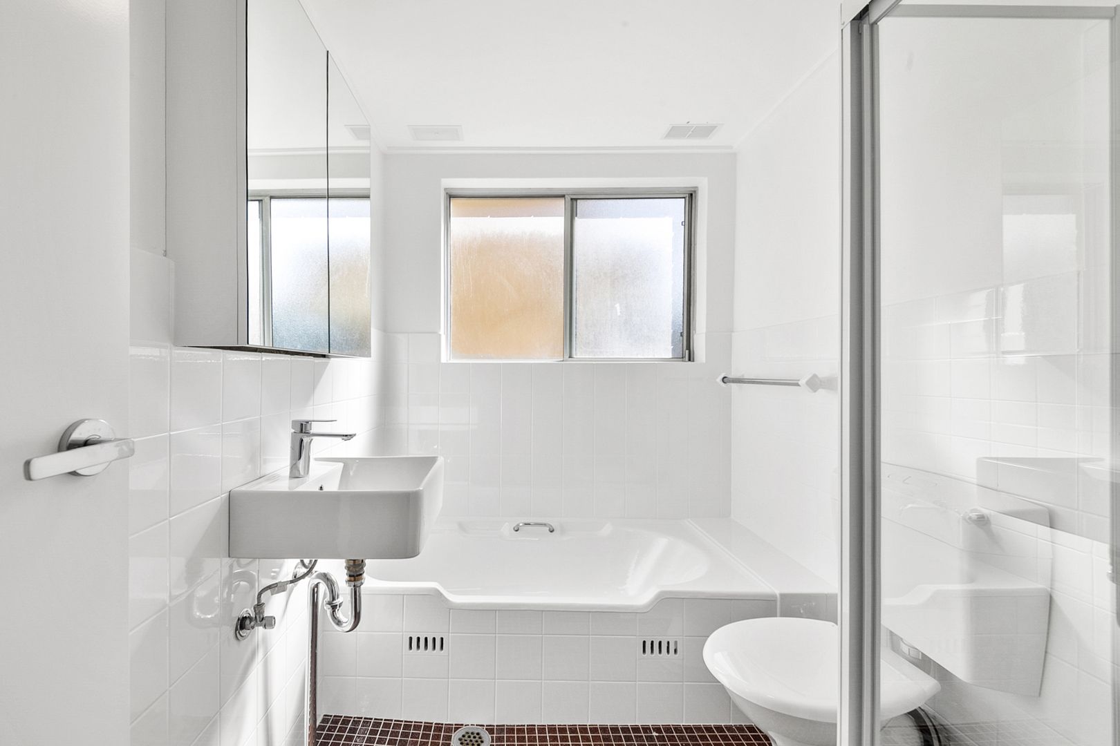 1/10 Mactier Street, Narrabeen NSW 2101 Apartment For Rent Domain