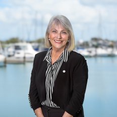 Ray White Yeppoon - Debbie Lodwick