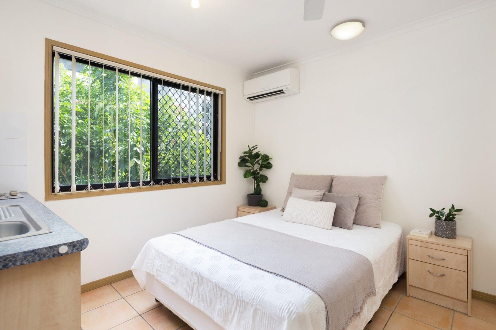 1 bedrooms Studio in 4/10 Primrose Street BOWEN HILLS QLD, 4006